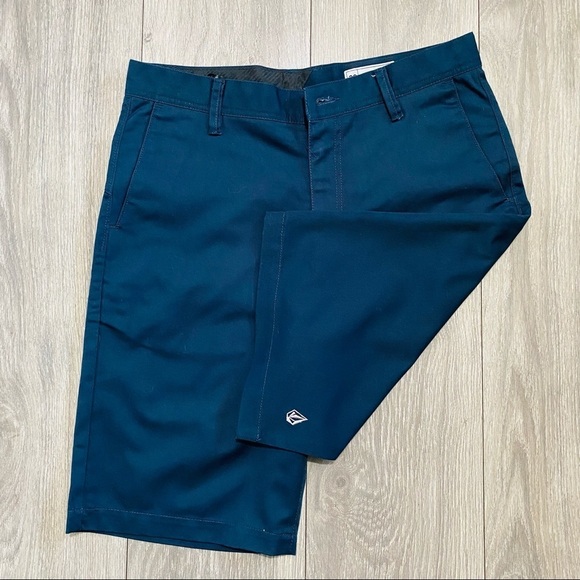 Men VOLCOM Navy Blue Shorts Size 30 - Picture 1 of 6